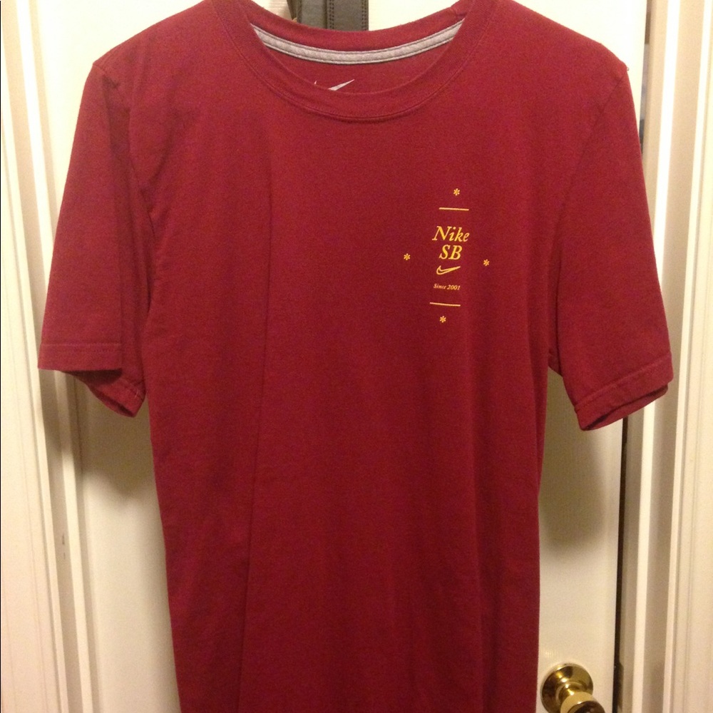 Nike sb t shirt
